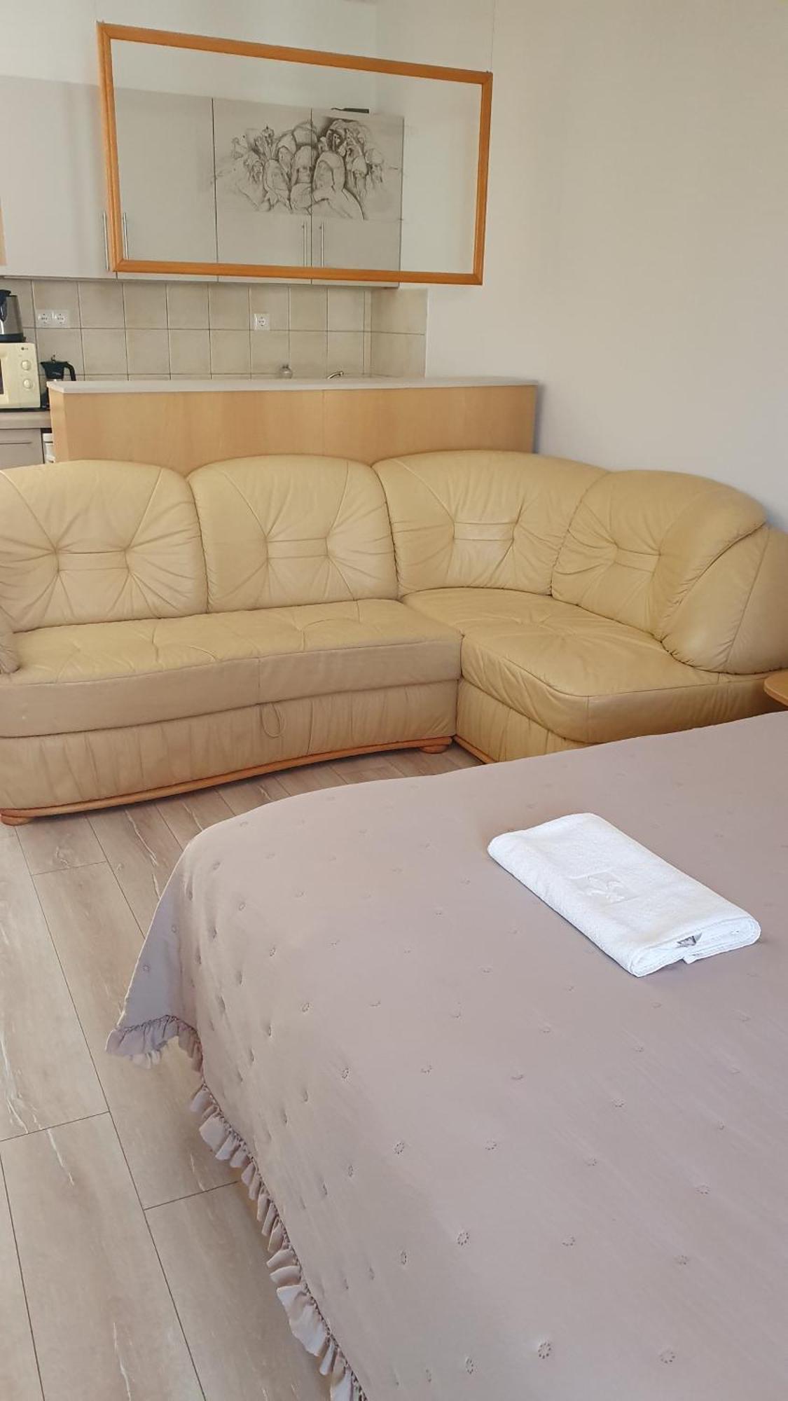 Aliz Apartman 佐洛卡罗斯 外观 照片